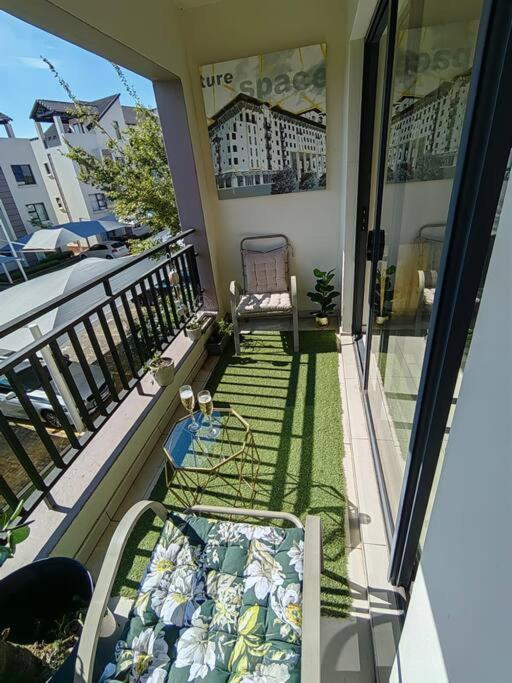 Classy And Cosy Apt - Dainfern Сандтон Екстер'єр фото